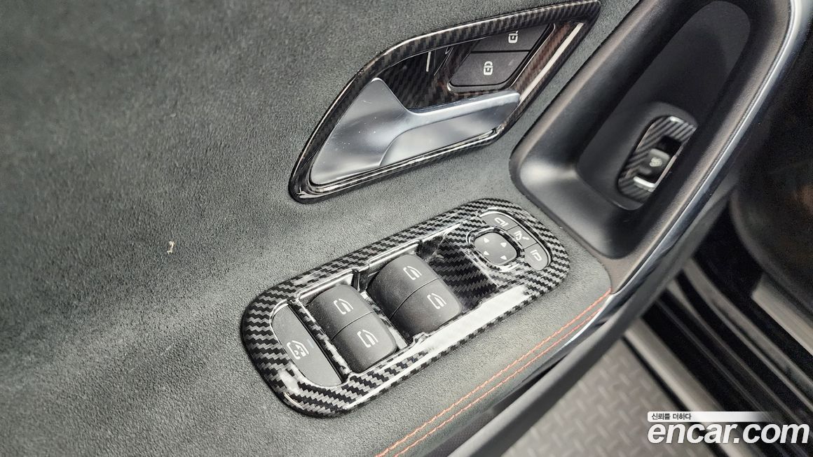 Mercedes-Benz CLA-Class 2021