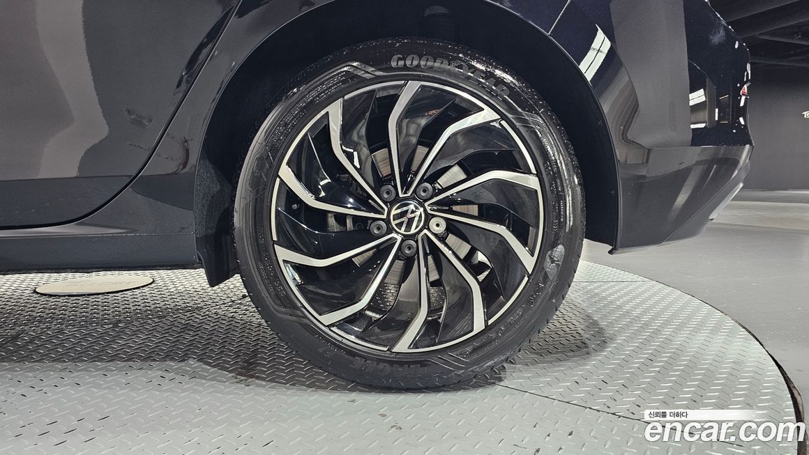 Volkswagen Golf 2024