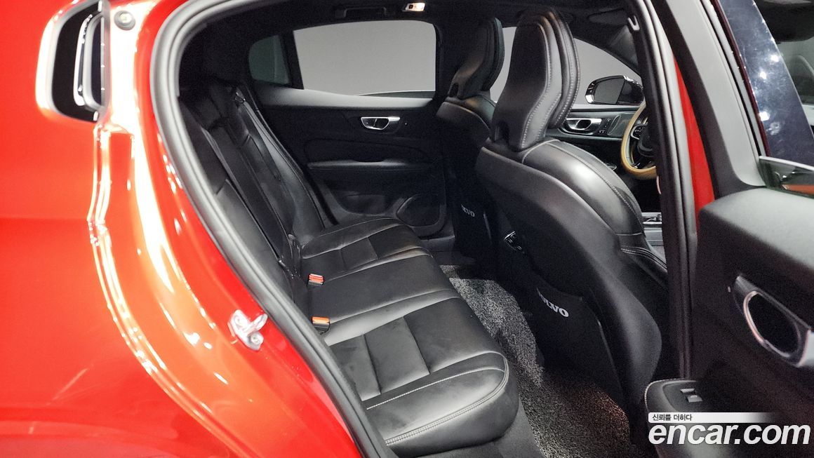 Volvo S60 2022