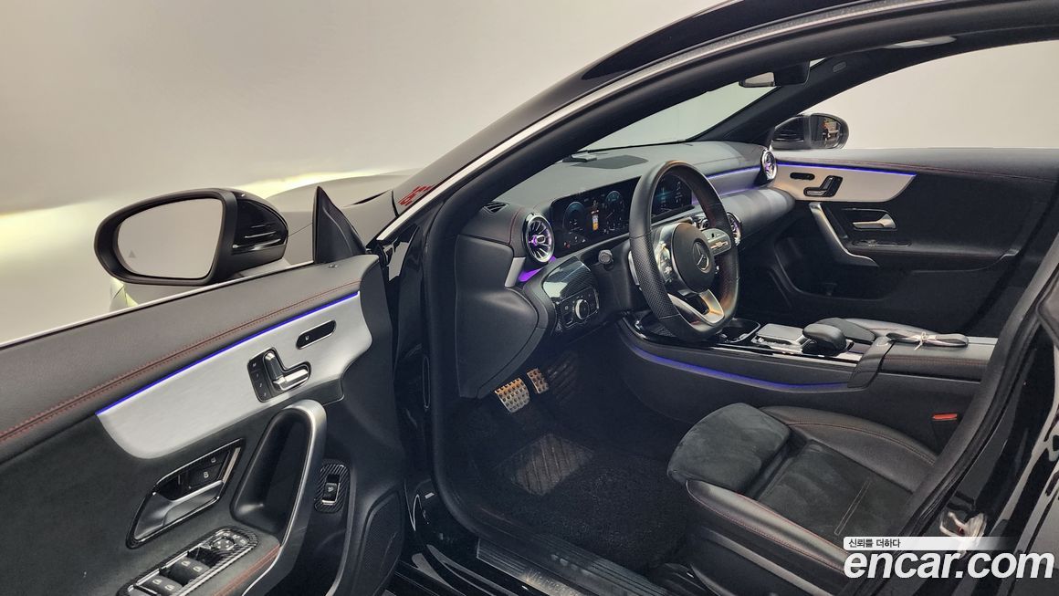 Mercedes-Benz CLA-Class 2021