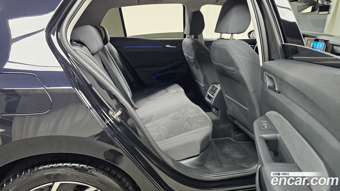 Volkswagen Golf 2024