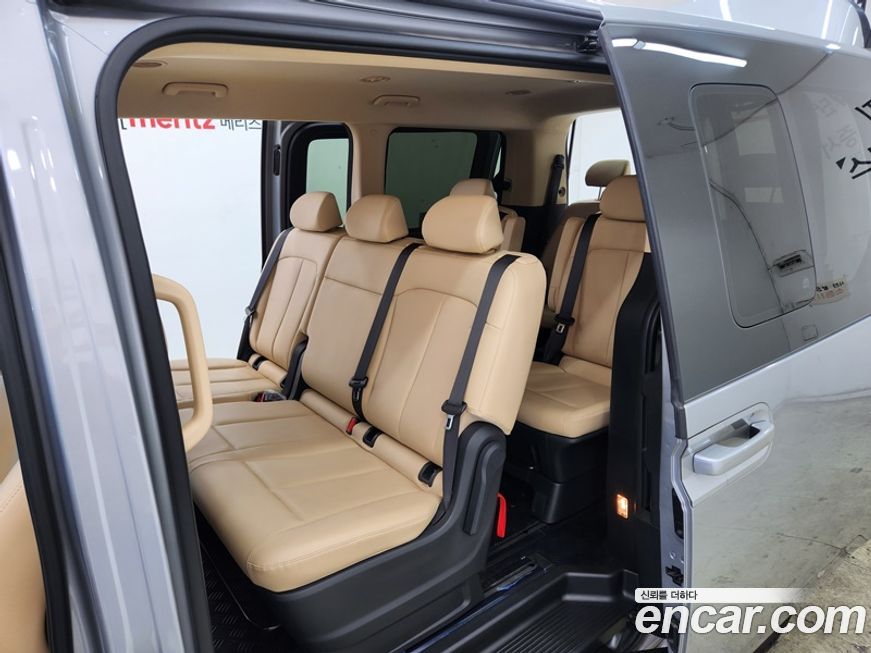 Hyundai Staria 2023