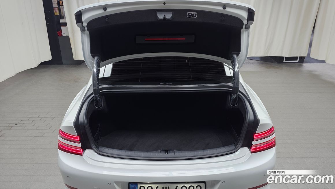 Genesis G80 2021