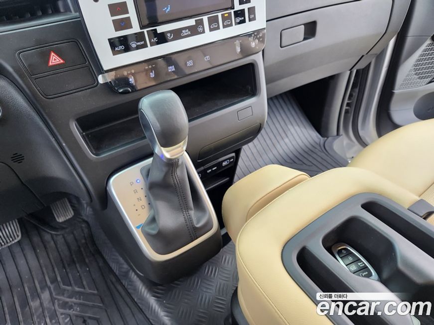 Hyundai Staria 2023
