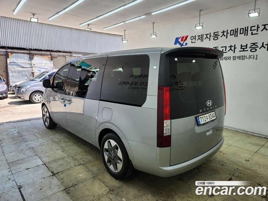 Hyundai Staria 2023