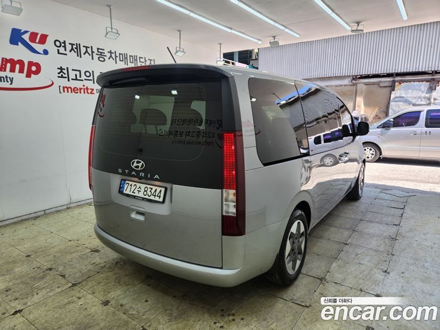 Hyundai Staria 2023