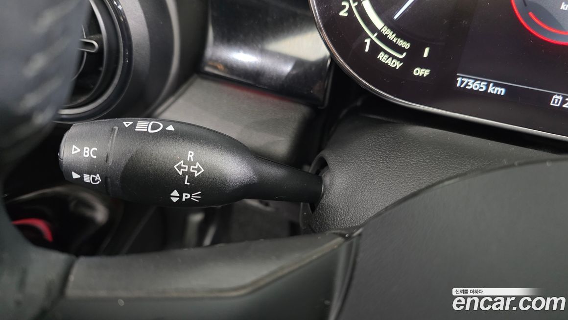 Mini Cooper Convertible 2024