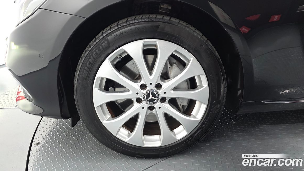 Mercedes-Benz E-Class 2018