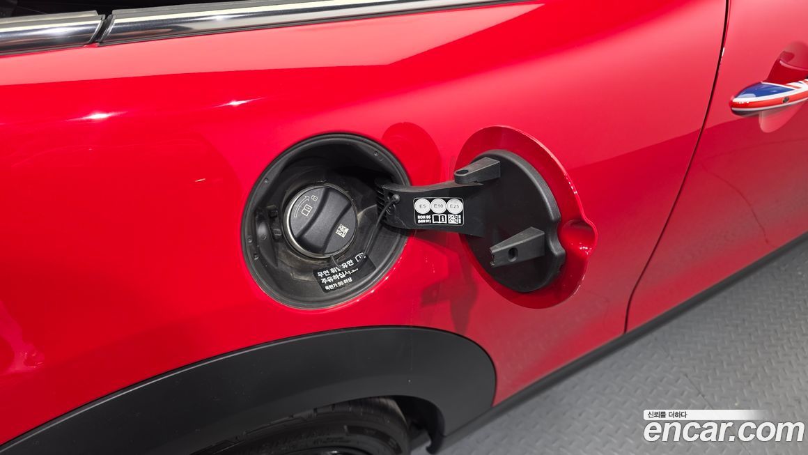 Mini Cooper Convertible 2024