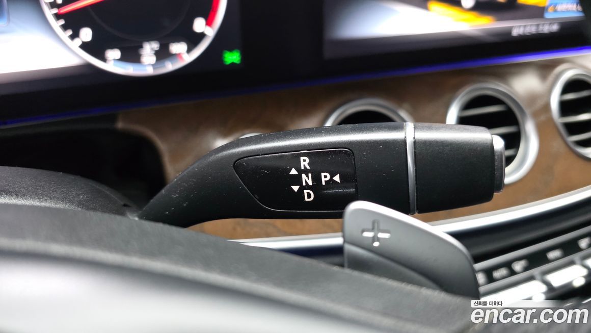 Mercedes-Benz E-Class 2018