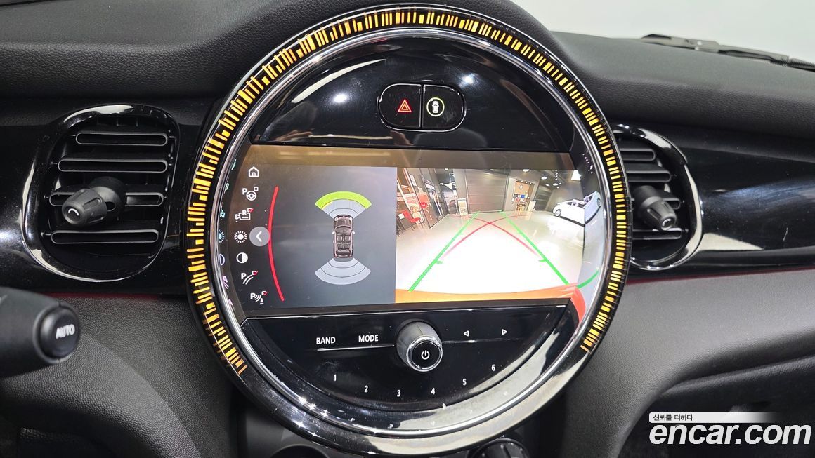 Mini Cooper Convertible 2024