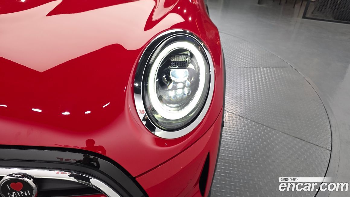 Mini Cooper Convertible 2024