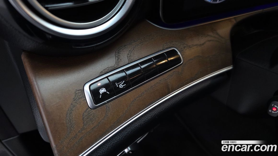 Mercedes-Benz E-Class 2018