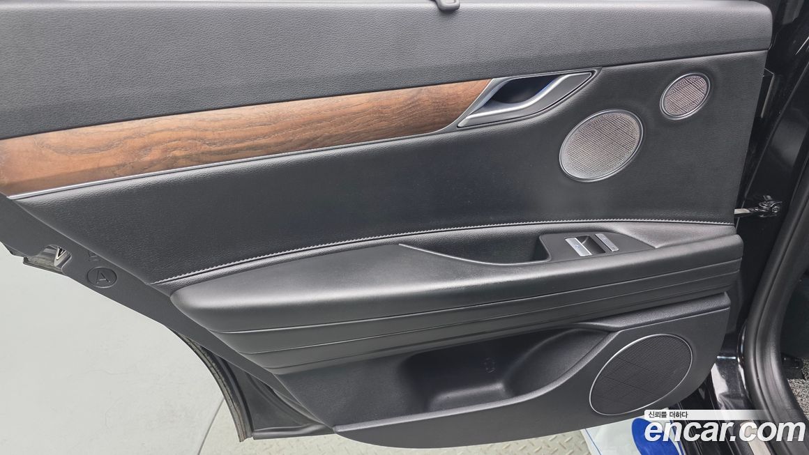 Genesis G80 2021