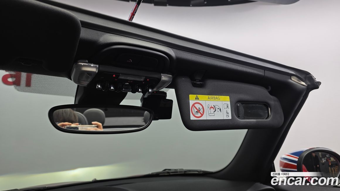 Mini Cooper Convertible 2024