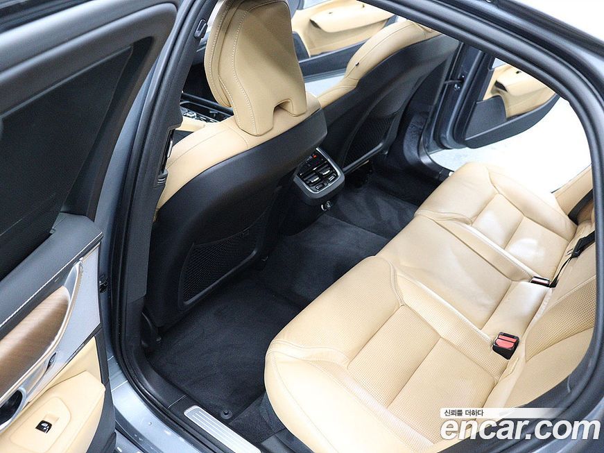 Volvo S90 2019