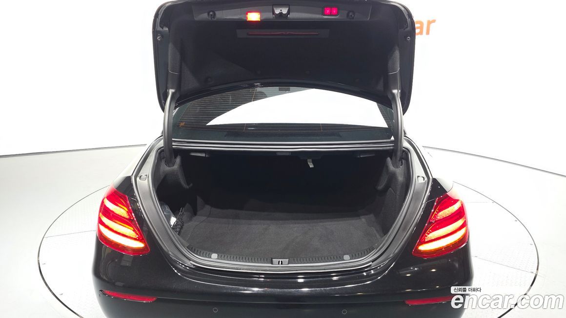 Mercedes-Benz E-Class 2018