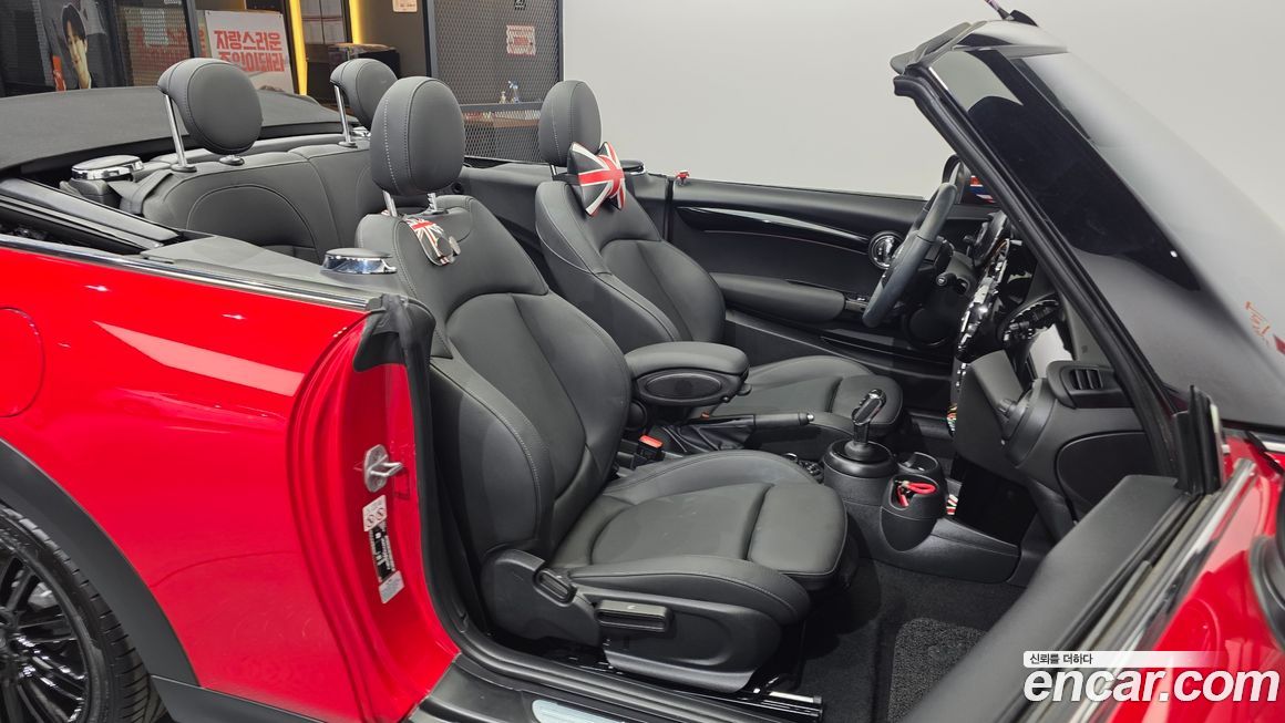 Mini Cooper Convertible 2024