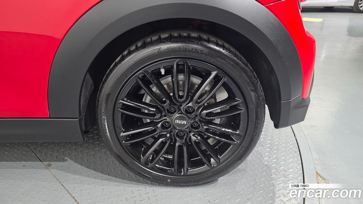 Mini Cooper Convertible 2024