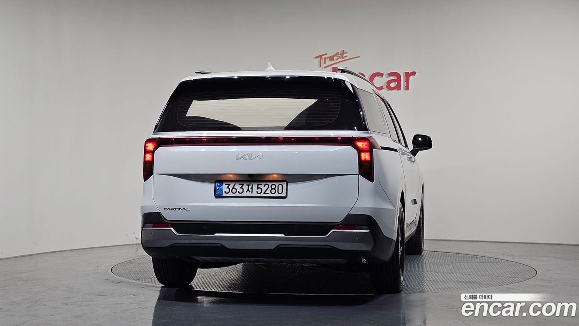 Kia Canival 2025