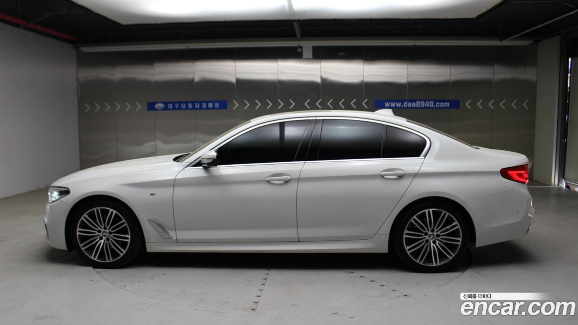 BMW 5-Series 2020