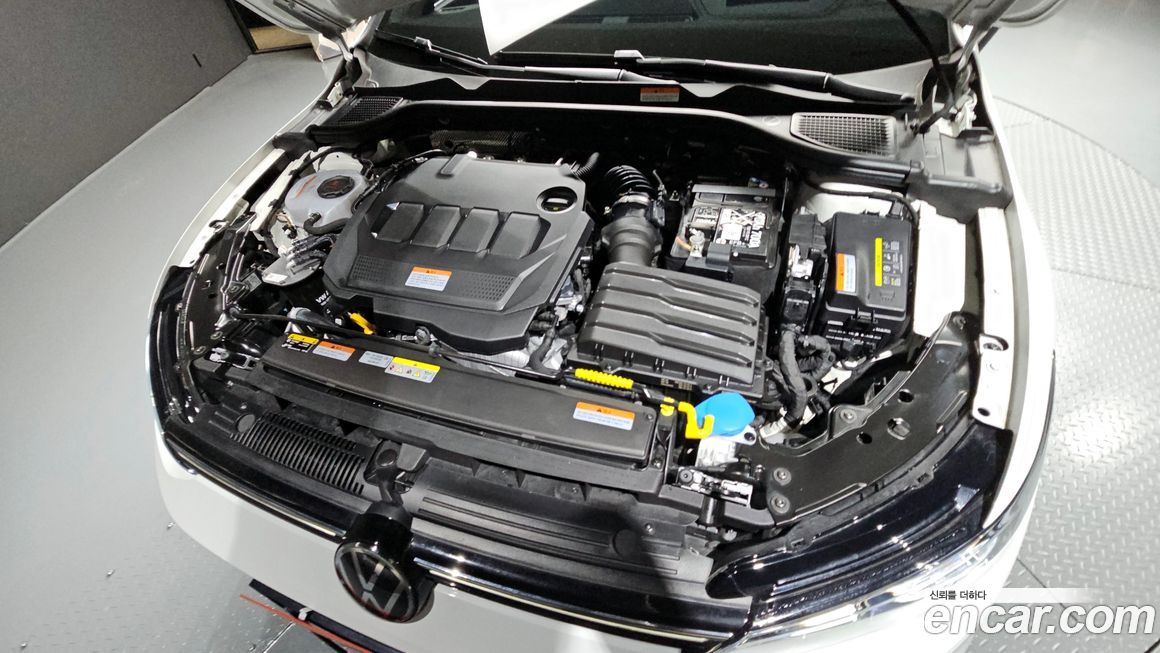 Volkswagen Golf 2024