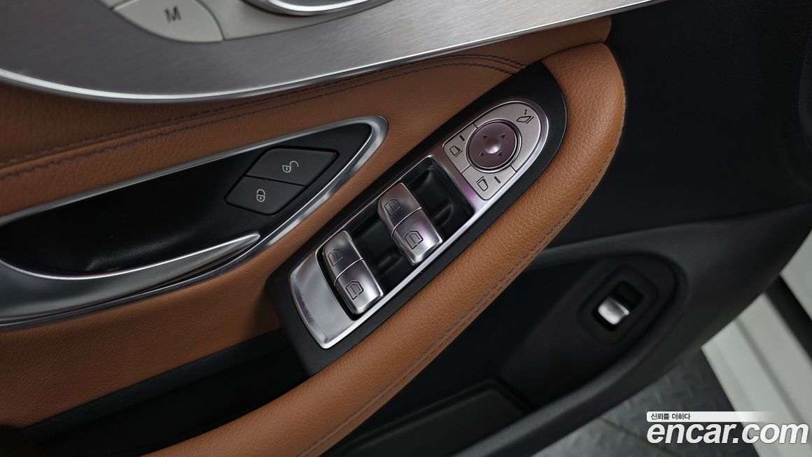 Mercedes-Benz C-Class 2020