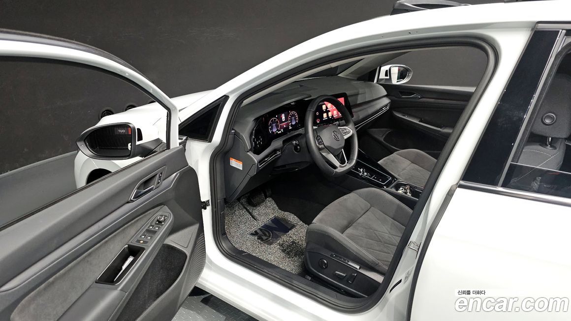 Volkswagen Golf 2024