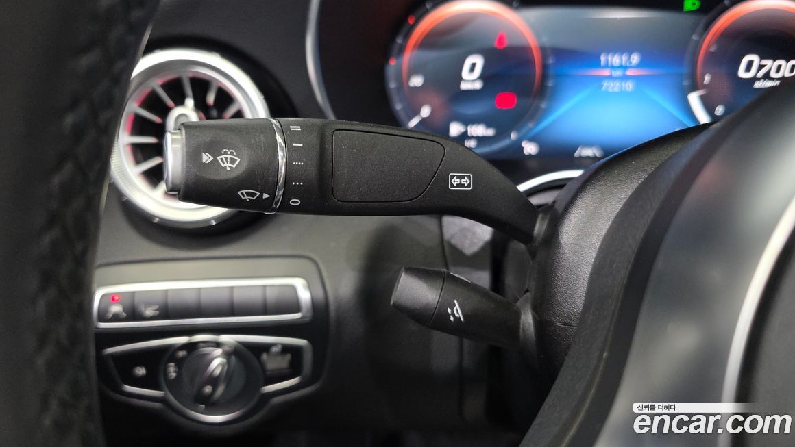 Mercedes-Benz C-Class 2020