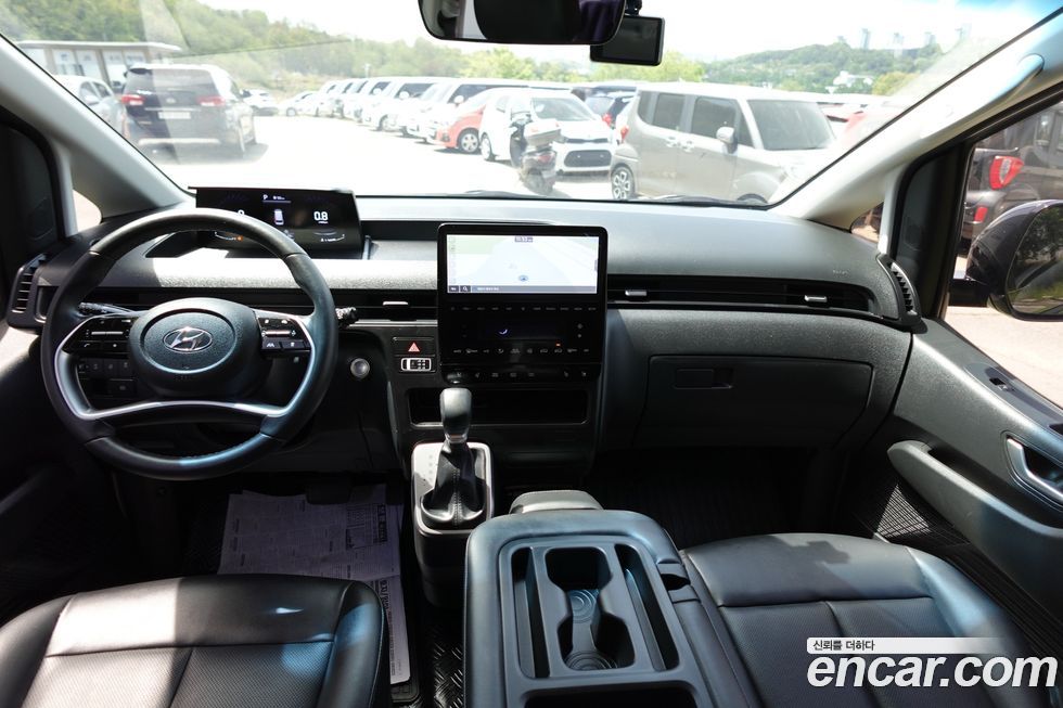 Hyundai Staria 2023