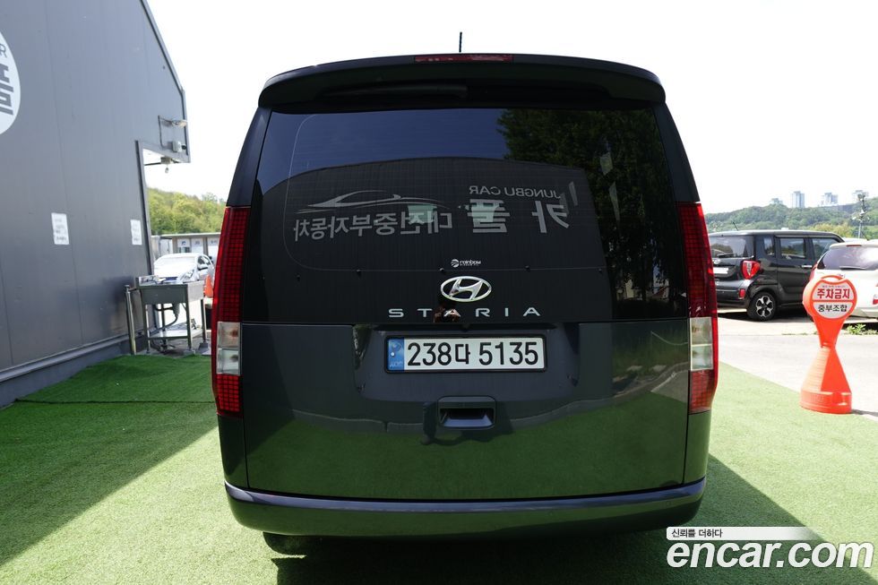 Hyundai Staria 2023