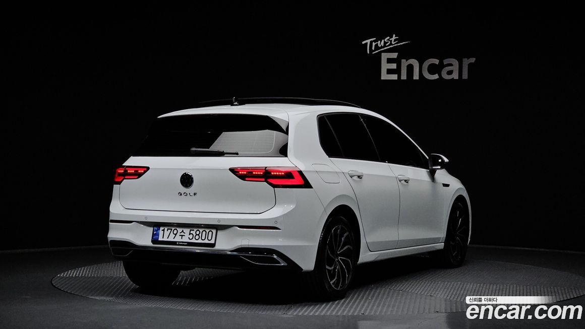 Volkswagen Golf 2024