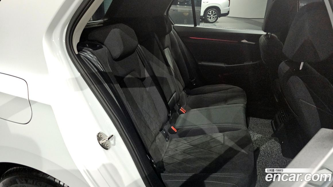 Volkswagen Golf 2024