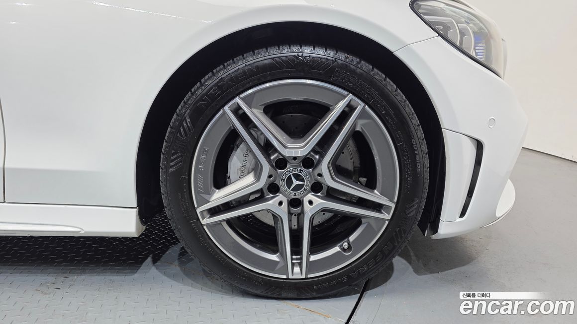 Mercedes-Benz C-Class 2020