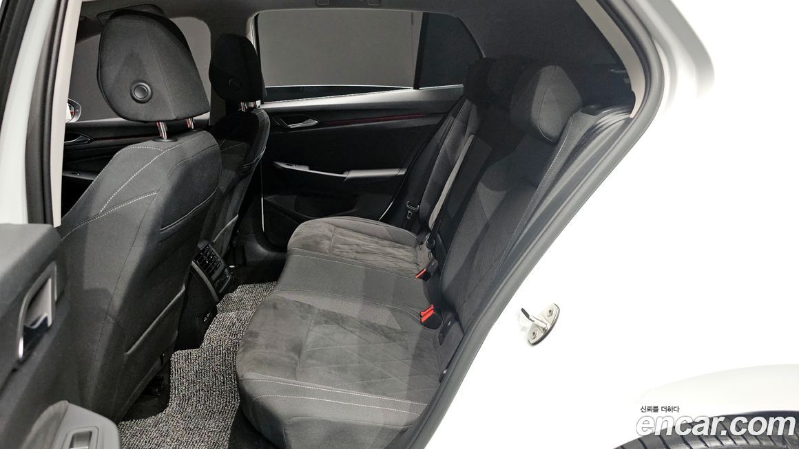 Volkswagen Golf 2024