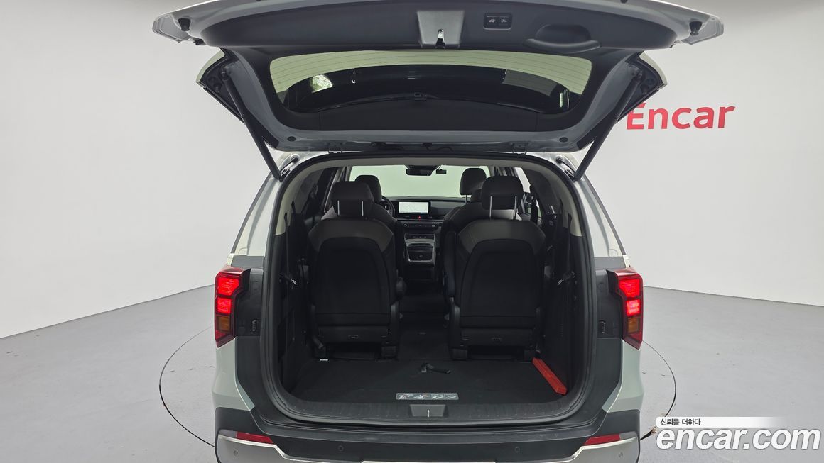 Kia Canival 2025