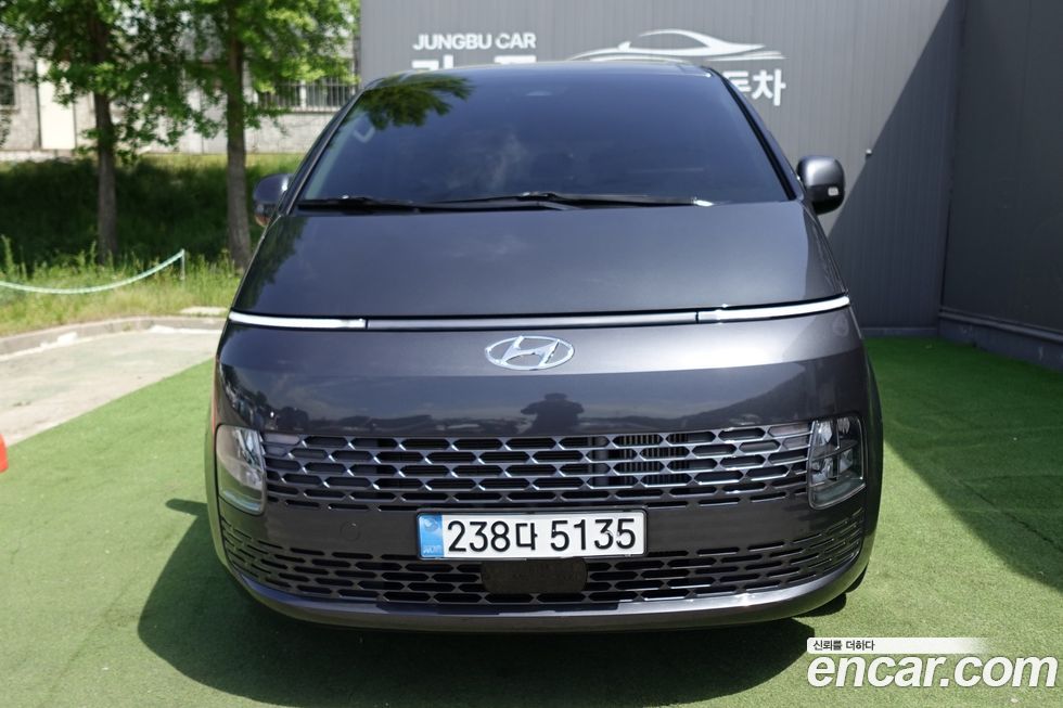 Hyundai Staria 2023