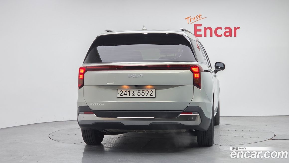 Kia Canival 2025