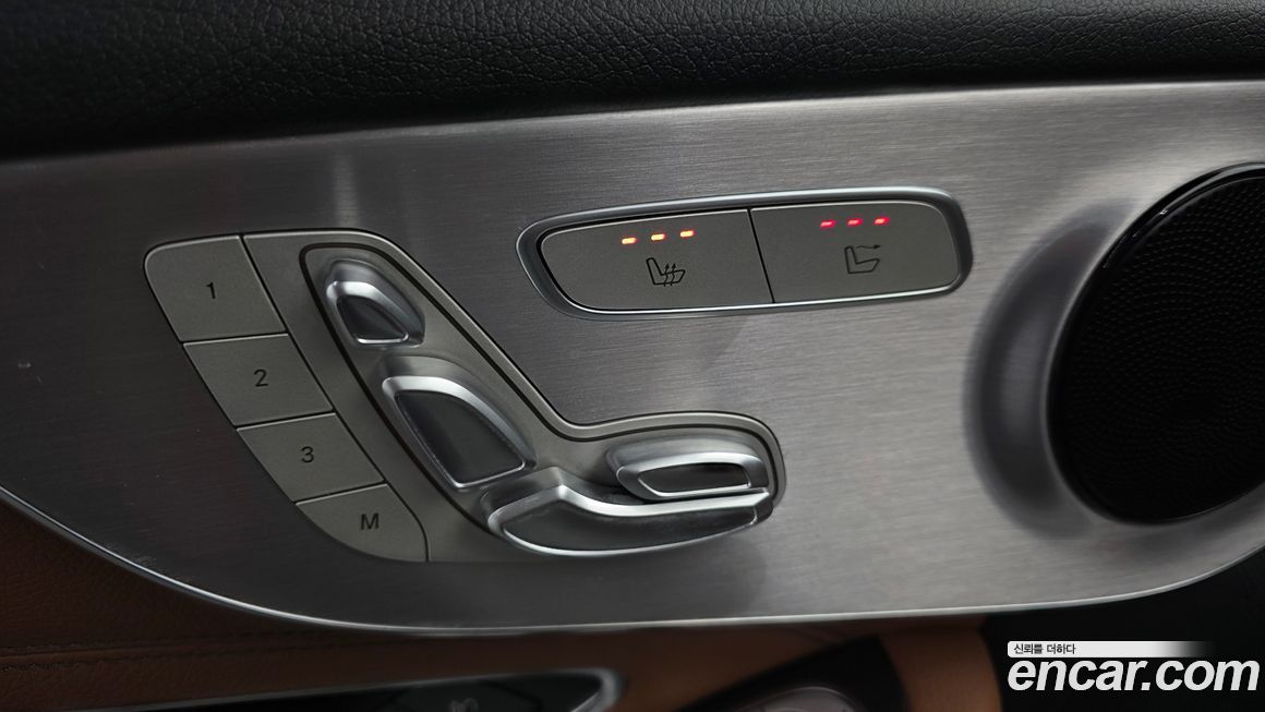 Mercedes-Benz C-Class 2020