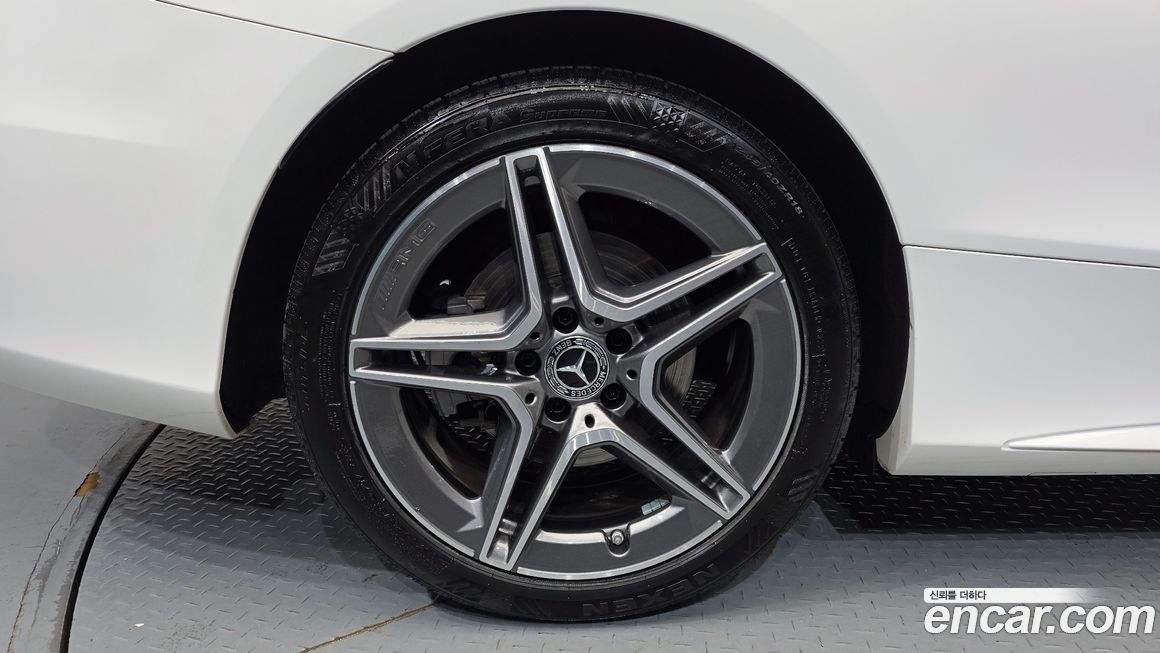 Mercedes-Benz C-Class 2020