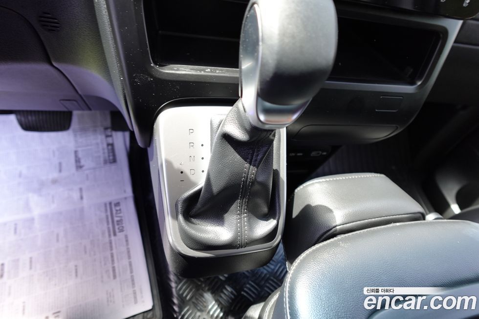 Hyundai Staria 2023
