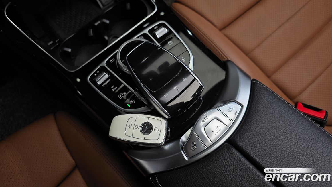 Mercedes-Benz C-Class 2020