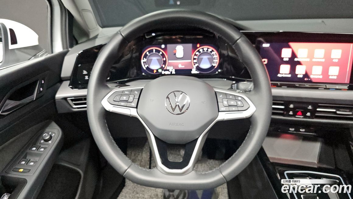 Volkswagen Golf 2024