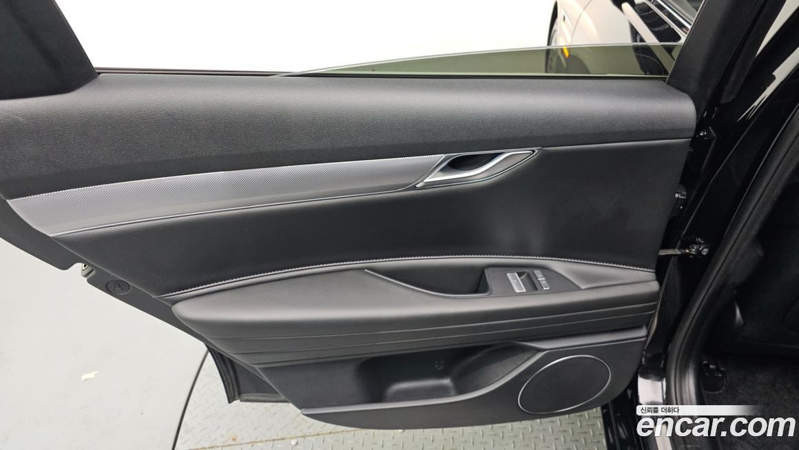Genesis G80 2023