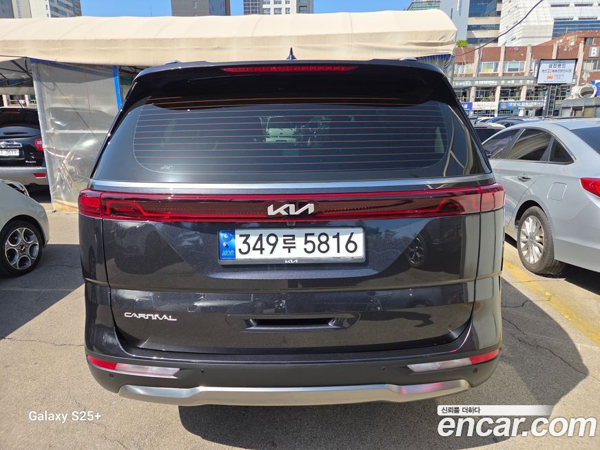 Kia Canival 2023