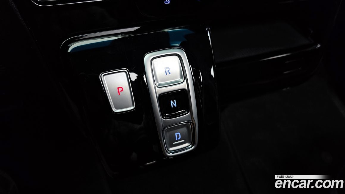 Hyundai Staria 2024
