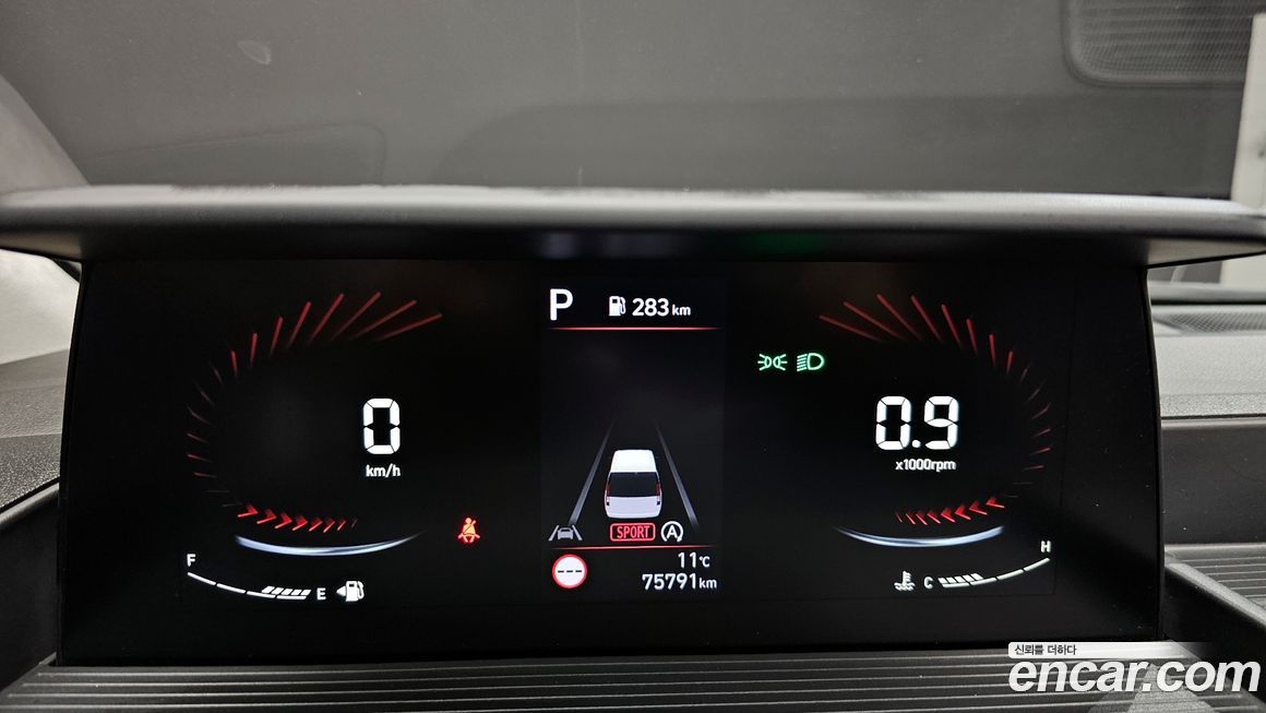 Hyundai Staria 2024