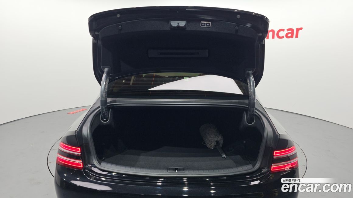 Genesis G80 2023