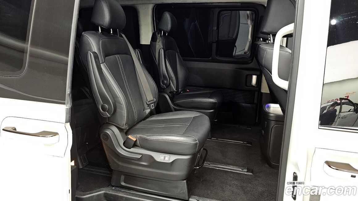 Hyundai Staria 2024