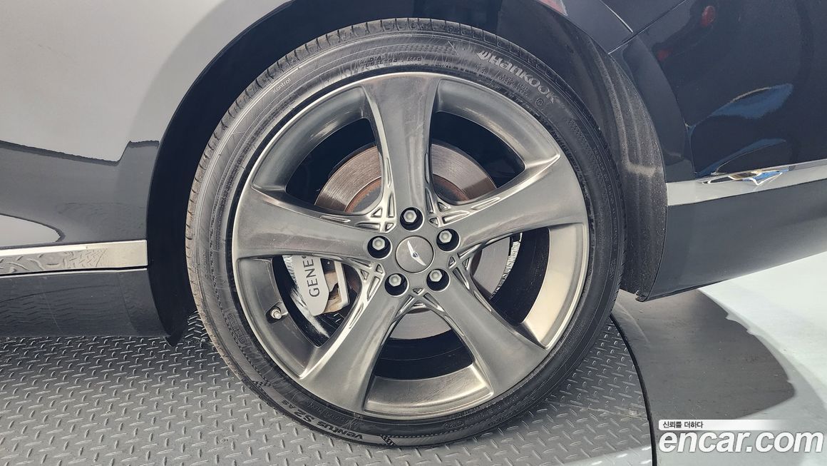 Genesis G80 2023